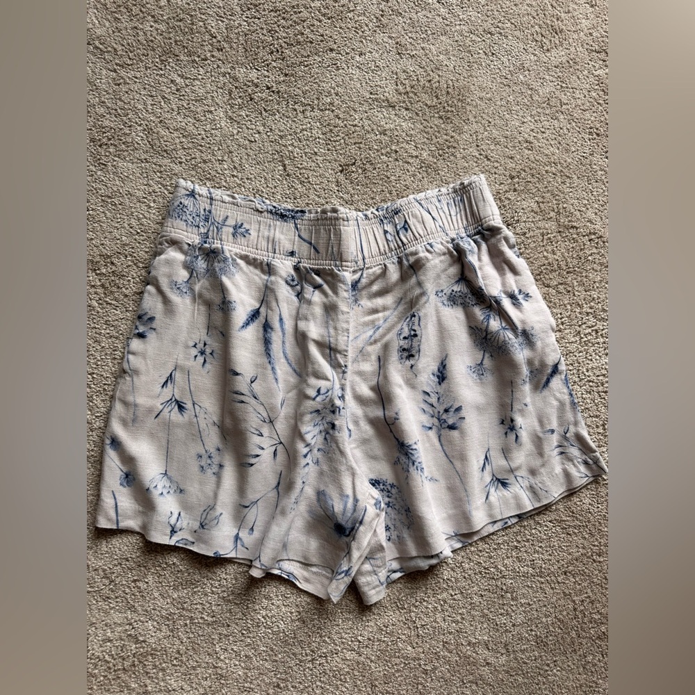 H&M linen blend shorts M